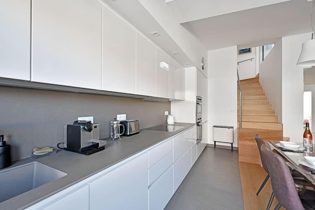 Le Loft Des Papes - 2 Terrasses - Vue Panoramique Sur La Ville - Ac Clim Авиньон Екстериор снимка